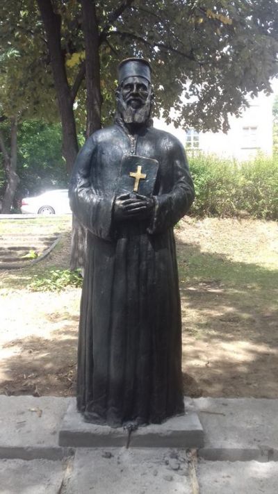 скулптура Сопот - Art Angelovi (Арт Ангелови) - Стамболийски, Пловдив, Благоевград, Бургас, Варна,Велико Търново, Габрово, Монтана, Пазарджик, Перник, Пловдив, Русе, Сливен, Смолян, София, Стара Загора, Ямбол