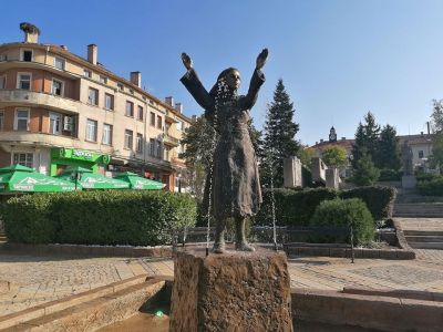 Обновяване на площад България в град Средец - Art Angelovi (Арт Ангелови) - Стамболийски, Пловдив, Благоевград, Бургас, Варна,Велико Търново, Габрово, Монтана, Пазарджик, Перник, Пловдив, Русе, Сливен, Смолян, София, Стара Загора, Ямбол