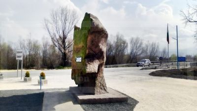 Паметник град Стамболийски 2016 г - Art Angelovi (Арт Ангелови) - Стамболийски, Пловдив, Благоевград, Бургас, Варна,Велико Търново, Габрово, Монтана, Пазарджик, Перник, Пловдив, Русе, Сливен, Смолян, София, Стара Загора, Ямбол