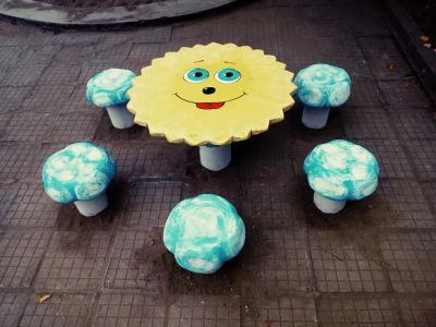 Масички и столчета за деца, с. Куртово Конаре 2018г - Art Angelovi (Арт Ангелови) - Стамболийски, Пловдив, Благоевград, Бургас, Варна,Велико Търново, Габрово, Монтана, Пазарджик, Перник, Пловдив, Русе, Сливен, Смолян, София, Стара Загора, Ямбол