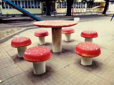 Масички и столчета за деца, с. Куртово Конаре 2018г - Art Angelovi (Арт Ангелови) - Стамболийски, Пловдив, Благоевград, Бургас, Варна,Велико Търново, Габрово, Монтана, Пазарджик, Перник, Пловдив, Русе, Сливен, Смолян, София, Стара Загора, Ямбол