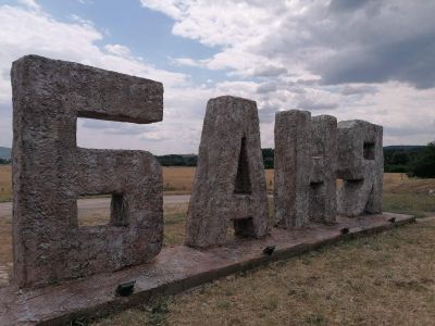 Герб на гр. Баня и детски кът 2019 г и надпис 2021 - Art Angelovi (Арт Ангелови) - Стамболийски, Пловдив, Благоевград, Бургас, Варна,Велико Търново, Габрово, Монтана, Пазарджик, Перник, Пловдив, Русе, Сливен, Смолян, София, Стара Загора, Ямбол