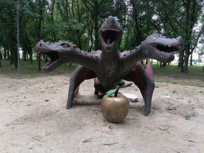 Тримата братя и златната ябълка - Art Angelovi (Арт Ангелови) - Стамболийски, Пловдив, Благоевград, Бургас, Варна,Велико Търново, Габрово, Монтана, Пазарджик, Перник, Пловдив, Русе, Сливен, Смолян, София, Стара Загора, Ямбол