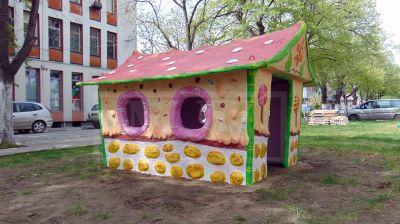 Детска къщичка - гр.Стамболийски - Art Angelovi (Арт Ангелови) - Стамболийски, Пловдив, Благоевград, Бургас, Варна,Велико Търново, Габрово, Монтана, Пазарджик, Перник, Пловдив, Русе, Сливен, Смолян, София, Стара Загора, Ямбол